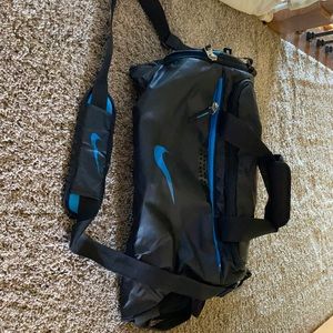 Nike duffle bag